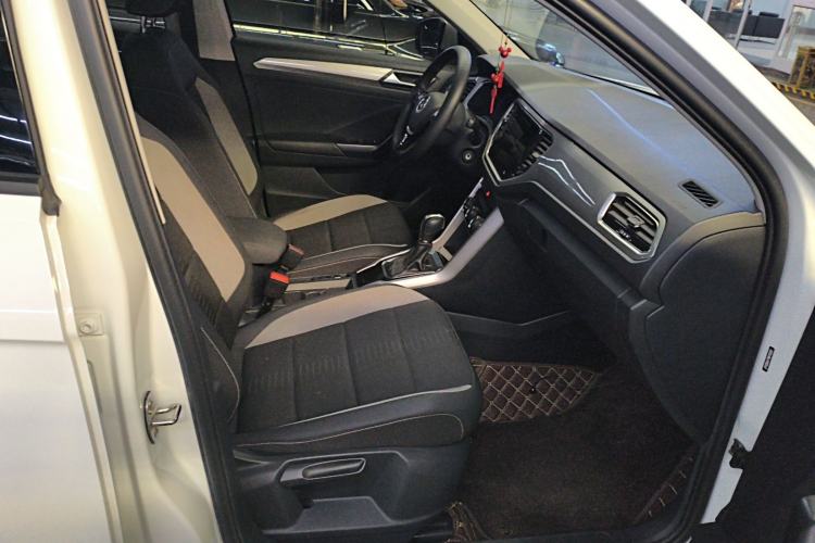 Used Volkswagen T-ROC 2021 280TSI DSG Two-Wheel Drive Elite Connect Edition Right Front Seat
