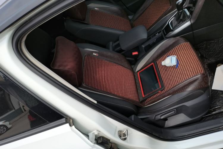Used Volkswagen T-ROC 2021 280TSI DSG Two-Wheel Drive Elite Connect Edition Right Front Seat