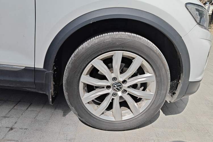Used Volkswagen T-ROC 2021 280TSI DSG Two-Wheel Drive Elite Connect Edition Right Front Wheel Hub