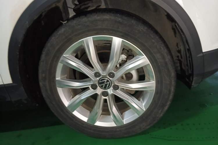 Used Volkswagen T-ROC 2021 280TSI DSG Two-Wheel Drive Elite Connect Edition Right Front Wheel Hub