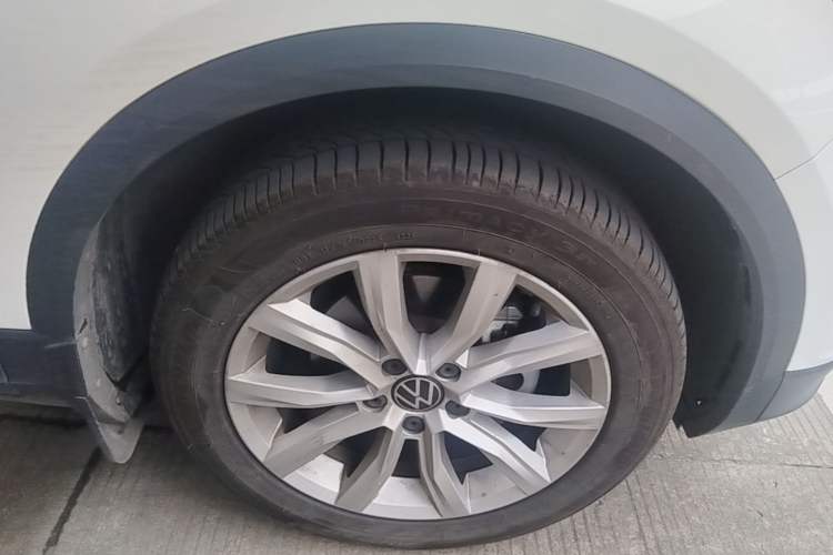 Used Volkswagen T-ROC 2021 280TSI DSG Two-Wheel Drive Elite Connect Edition Right Front Wheel Hub