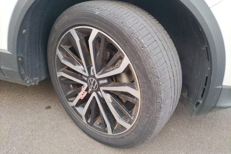 Used Volkswagen T-ROC 2021 280TSI DSG Two-Wheel Drive Comfort Connect Edition Right Front Wheel Hub