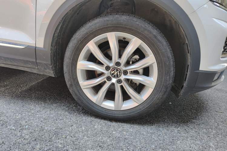 Used Volkswagen T-ROC 2021 280TSI DSG Two-Wheel Drive Elite Connect Edition Right Front Wheel Hub