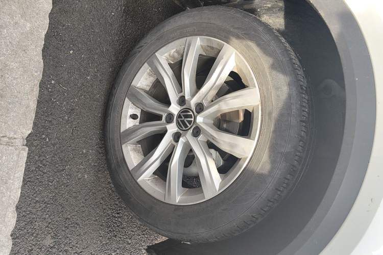 Used Volkswagen T-ROC 2021 280TSI DSG Two-Wheel Drive Elite Connect Edition Right Front Wheel Hub