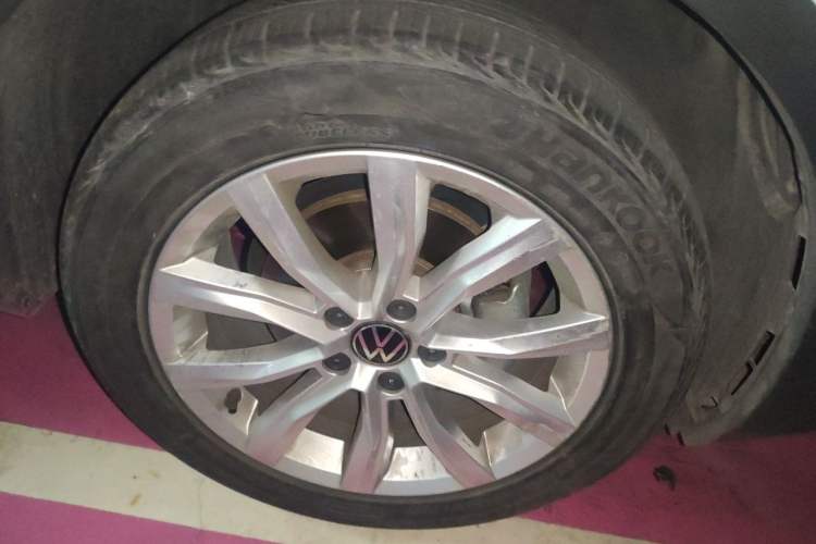 Used Volkswagen T-ROC 2021 280TSI DSG Two-Wheel Drive Elite Connect Edition Right Front Wheel Hub