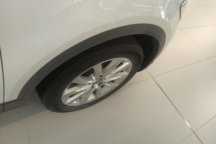 Used Volkswagen T-ROC 2021 280TSI DSG Two-Wheel Drive Elite Connect Edition Right Front Wheel Hub