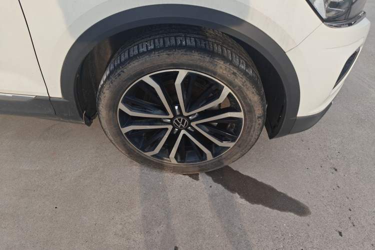 Used Volkswagen T-ROC 2021 280TSI DSG Two-Wheel Drive Comfort Connect Edition Right Front Wheel Hub
