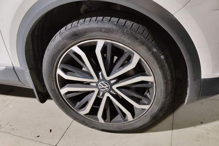 Used Volkswagen T-ROC 2021 280TSI DSG Two-Wheel Drive Comfort Connect Edition Right Front Wheel Hub
