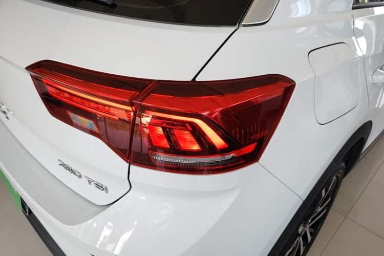 Used Volkswagen T-ROC 2021 280TSI DSG Two-Wheel Drive Comfort Connect Edition Right Rear Taillight