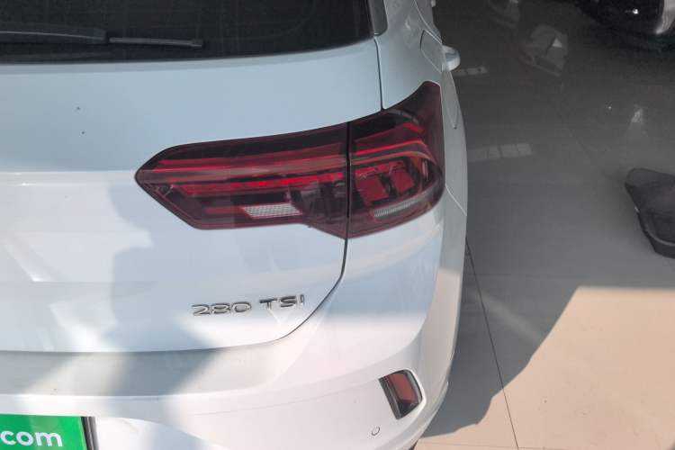 Used Volkswagen T-ROC 2021 280TSI DSG Two-Wheel Drive R-Line Pro Connected Version Right Rear Taillight