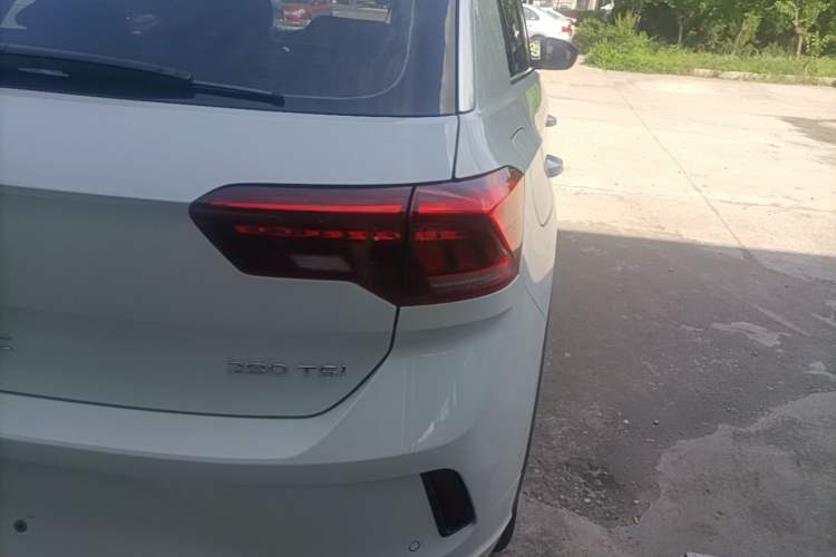 Used Volkswagen T-ROC 2021 280TSI DSG Two-Wheel Drive R-Line Pro Connected Version Right Rear Taillight
