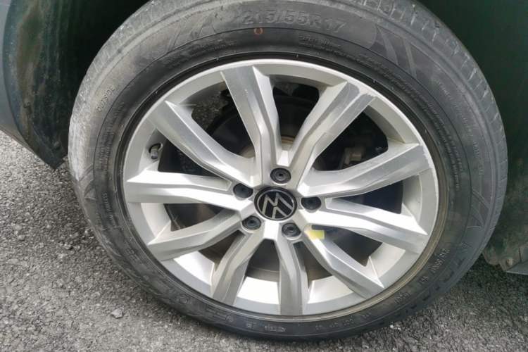 Used Volkswagen T-ROC 2021 280TSI DSG Two-Wheel Drive Elite Connect Edition Right Rear Wheel Hub