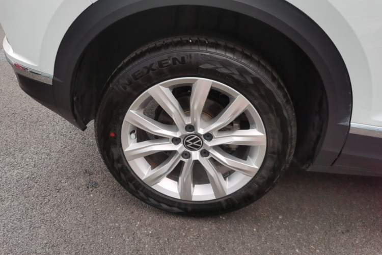 Used Volkswagen T-ROC 2021 Revised Version 280TSI DSG Two-Wheel Drive Elite Connect Edition Right Rear Wheel Hub
