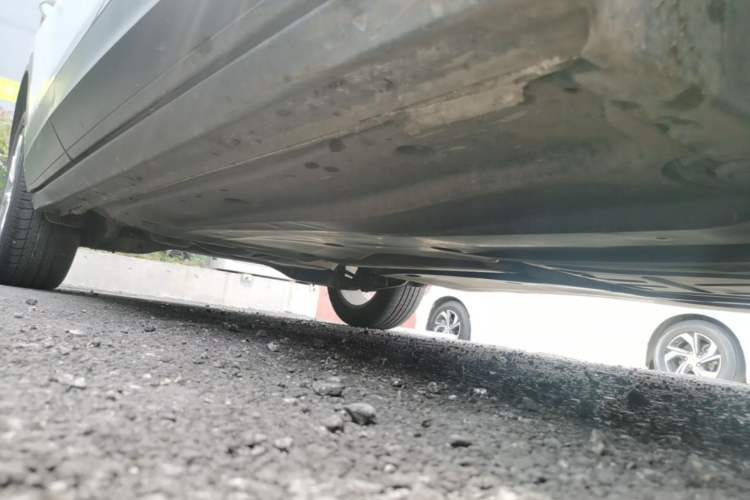 Used Volkswagen T-ROC 2021 280TSI DSG Two-Wheel Drive Elite Connect Edition Right Side Sill