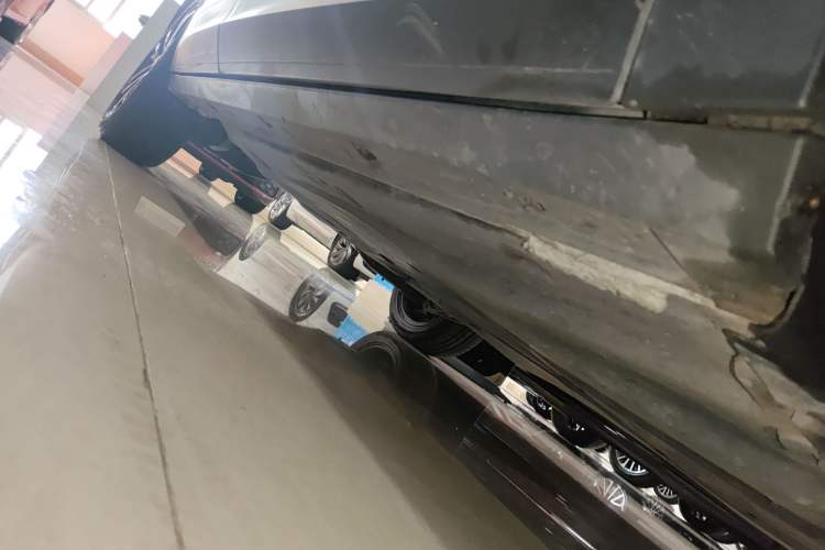 Used Volkswagen T-ROC 2021 280TSI DSG Two-Wheel Drive Comfort Connect Edition Right Side Sill