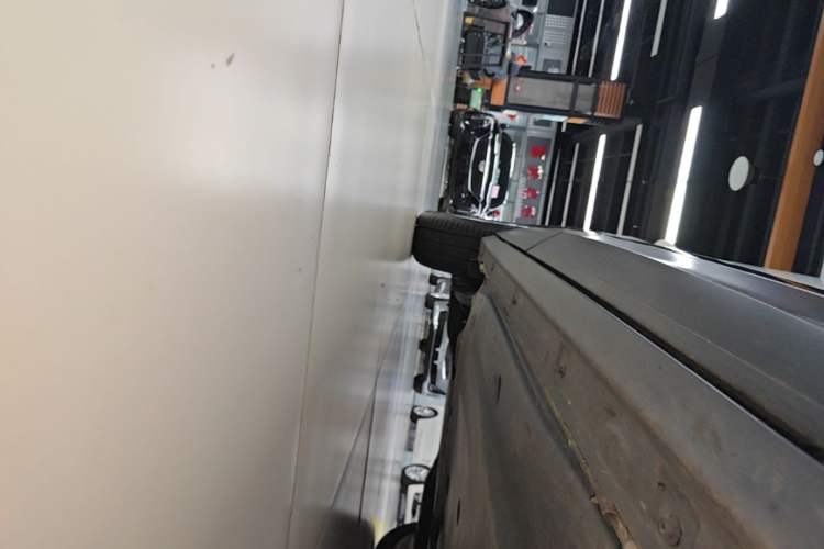 Used Volkswagen T-ROC 2021 Revised Version 280TSI DSG Two-Wheel Drive Elite Connect Edition Right Side Sill