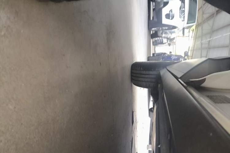 Used Volkswagen T-ROC 2021 280TSI DSG Two-Wheel Drive Comfort Connect Edition Right Side Sill