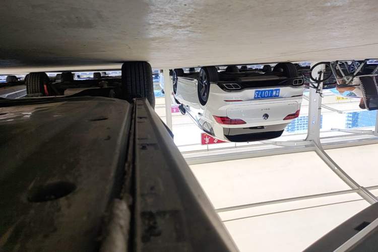 Used Volkswagen T-ROC 2021 Revised Version 280TSI DSG Two-Wheel Drive Elite Connect Edition Right Side Sill