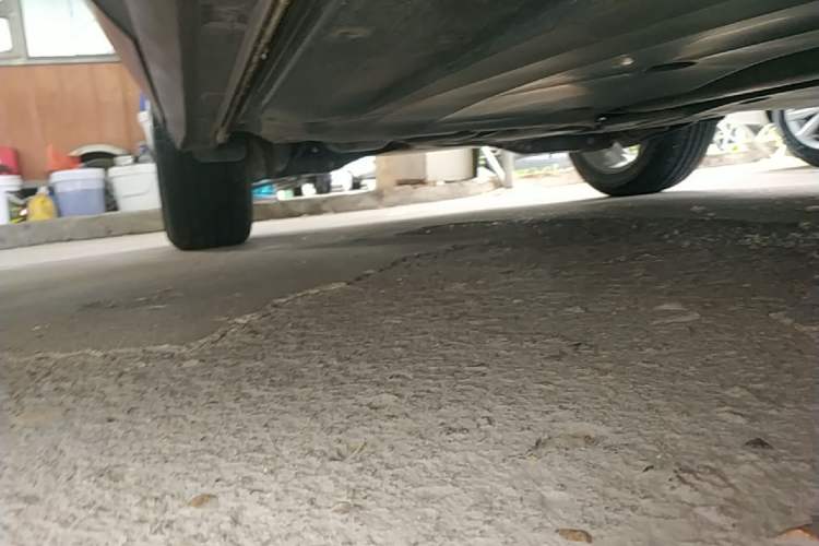Used Volkswagen T-ROC 2021 280TSI DSG Two-Wheel Drive Elite Connect Edition Right Side Sill