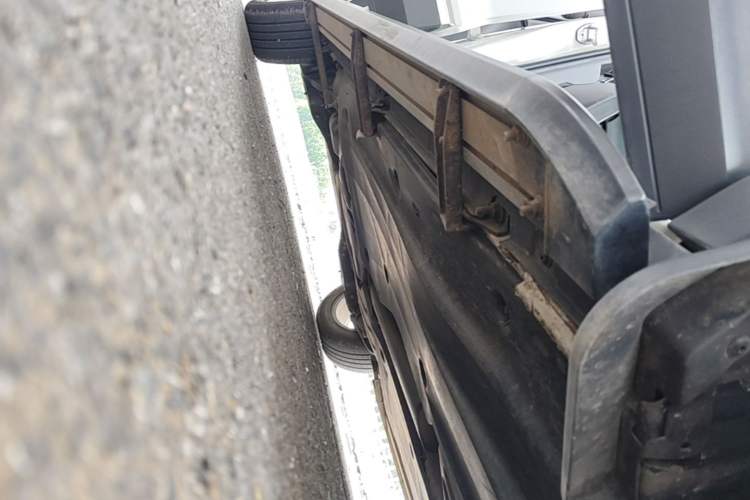 Used Volkswagen T-ROC 2021 280TSI DSG Two-Wheel Drive Elite Connect Edition Right Side Sill