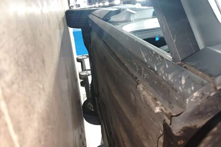 Used Volkswagen T-ROC 2021 Revised Version 280TSI DSG Two-Wheel Drive Elite Connect Edition Right Side Sill