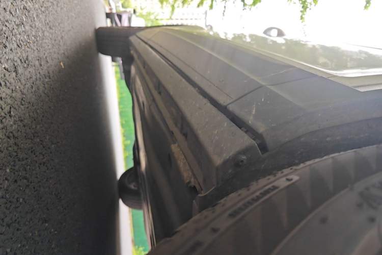 Used Volkswagen T-ROC 2021 280TSI DSG Two-Wheel Drive Comfort Connect Edition Right Side Sill
