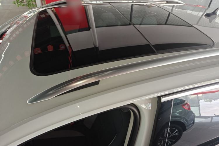 Used Volkswagen T-ROC 2021 280TSI DSG Two-Wheel Drive Elite Connect Edition Roof