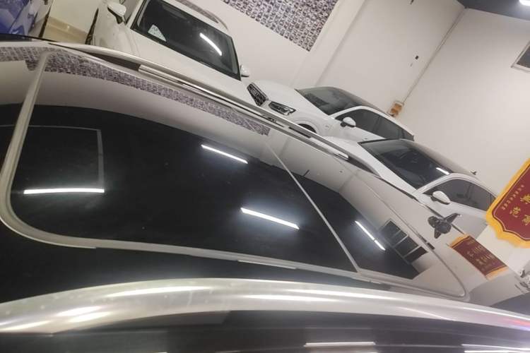 Used Volkswagen T-ROC 2021 Revised Version 280TSI DSG Two-Wheel Drive R-Line Pro Connected Car Edition Roof