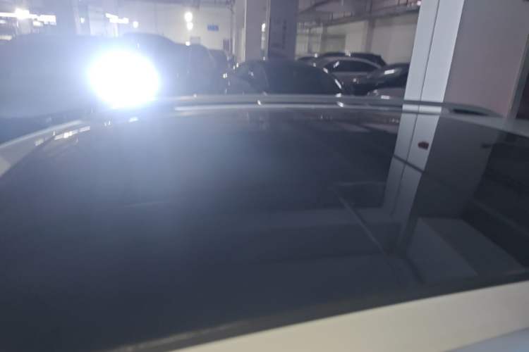 Used Volkswagen T-ROC 2021 280TSI DSG Two-Wheel Drive Elite Connect Edition Roof