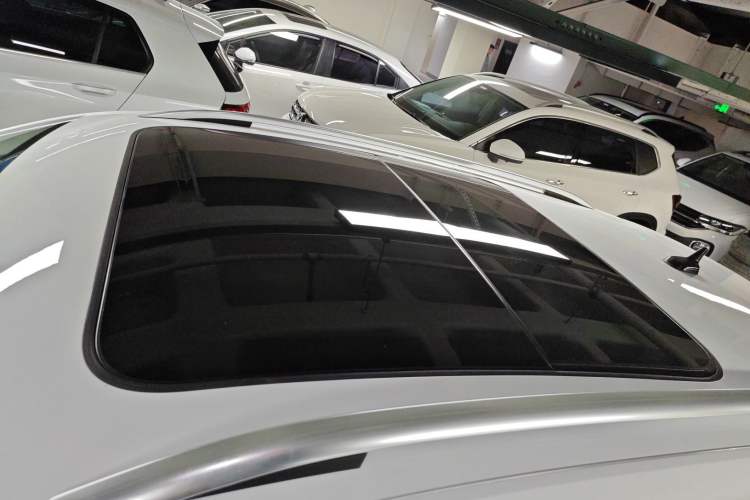 Used Volkswagen T-ROC 2021 Revised Version 280TSI DSG Two-Wheel Drive Elite Connect Edition Roof