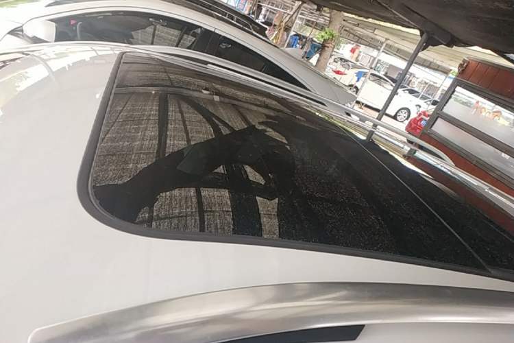Used Volkswagen T-ROC 2021 280TSI DSG Two-Wheel Drive Elite Connect Edition Roof