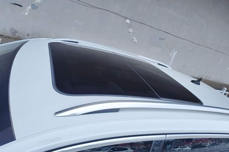 Used Volkswagen T-ROC 2021 280TSI DSG Two-Wheel Drive Elite Connect Edition Roof