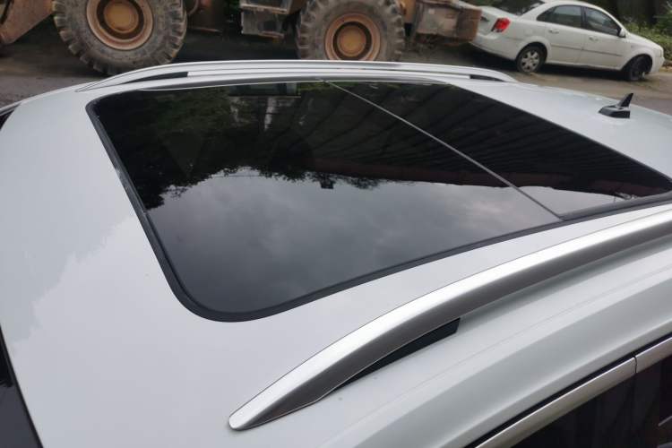 Used Volkswagen T-ROC 2021 Revised Version 280TSI DSG All-Wheel Drive Luxury Connected Edition Roof