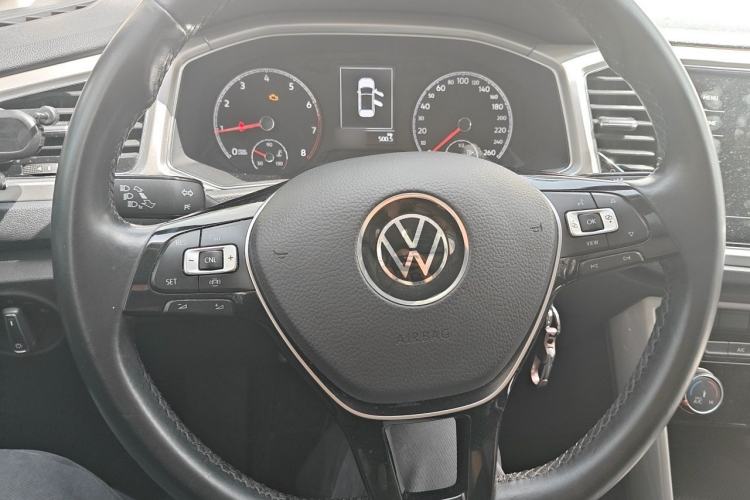 Used Volkswagen T-ROC 2021 280TSI DSG Two-Wheel Drive Elite Connect Edition Steering Wheel