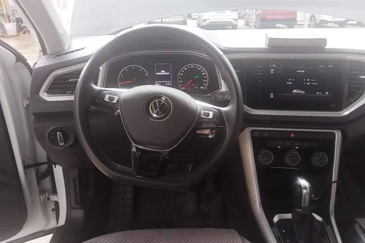 Used Volkswagen T-ROC 2021 280TSI DSG Two-Wheel Drive Elite Connect Edition Steering Wheel