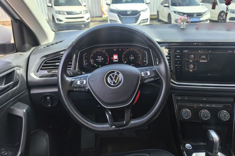 Used Volkswagen T-ROC 2021 280TSI DSG Two-Wheel Drive Comfort Connect Edition Steering Wheel