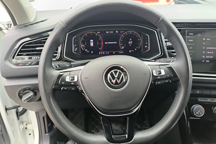 Used Volkswagen T-ROC 2021 280TSI DSG Two-Wheel Drive Comfort Connect Edition Steering Wheel