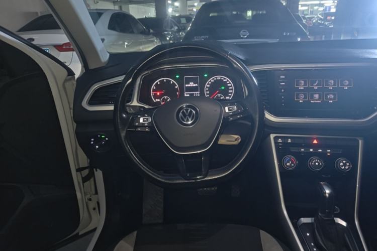 Used Volkswagen T-ROC 2021 280TSI DSG Two-Wheel Drive Elite Connect Edition Steering Wheel