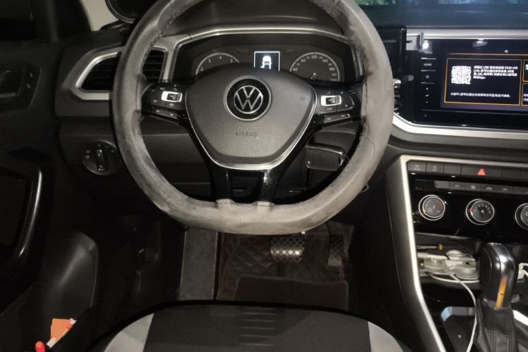 Used Volkswagen T-ROC 2021 280TSI DSG Two-Wheel Drive Elite Connect Edition Steering Wheel