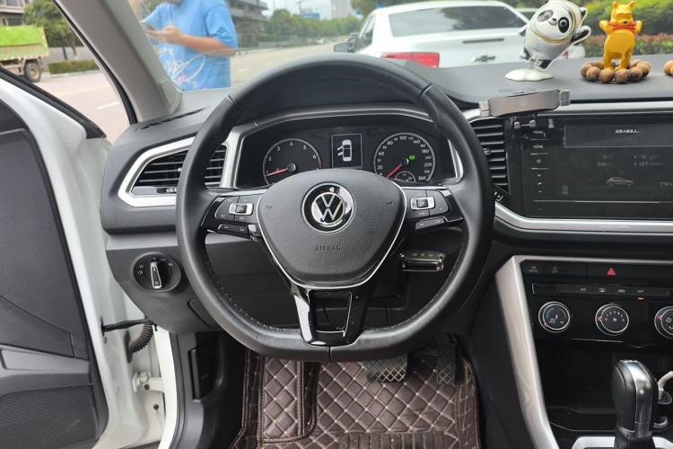 Used Volkswagen T-ROC 2021 280TSI DSG Two-Wheel Drive Elite Connect Edition Steering Wheel
