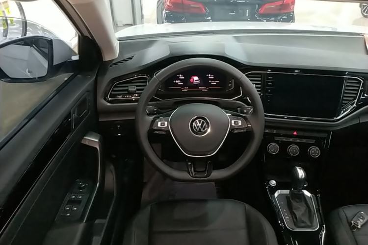 Used Volkswagen T-ROC 2021 280TSI DSG Two-Wheel Drive Comfort Connect Edition Steering Wheel