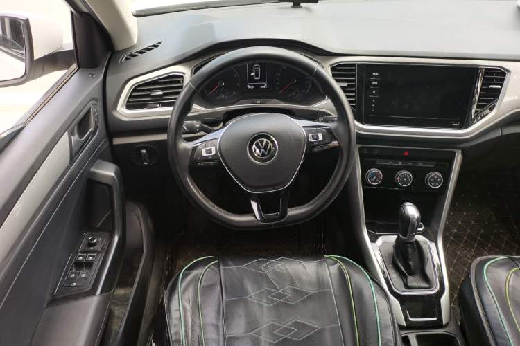 Used Volkswagen T-ROC 2021 Revised Version 280TSI DSG Two-Wheel Drive Elite Connect Edition Steering Wheel