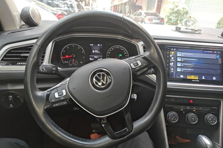 Used Volkswagen T-ROC 2021 280TSI DSG Two-Wheel Drive Elite Connect Edition Steering Wheel