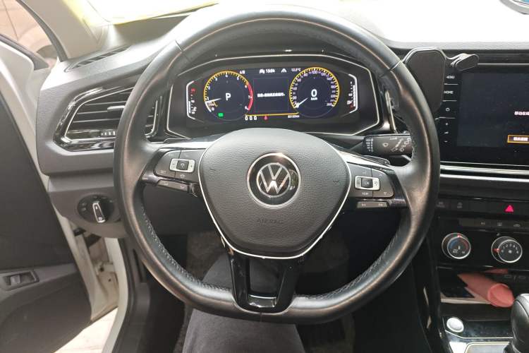 Used Volkswagen T-ROC 2021 280TSI DSG Two-Wheel Drive Comfort Connect Edition Steering Wheel