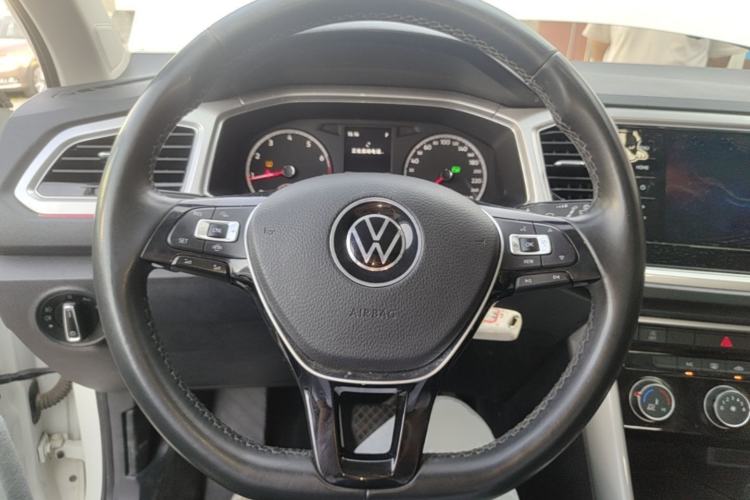 Used Volkswagen T-ROC 2021 280TSI DSG Two-Wheel Drive Elite Connect Edition Steering Wheel