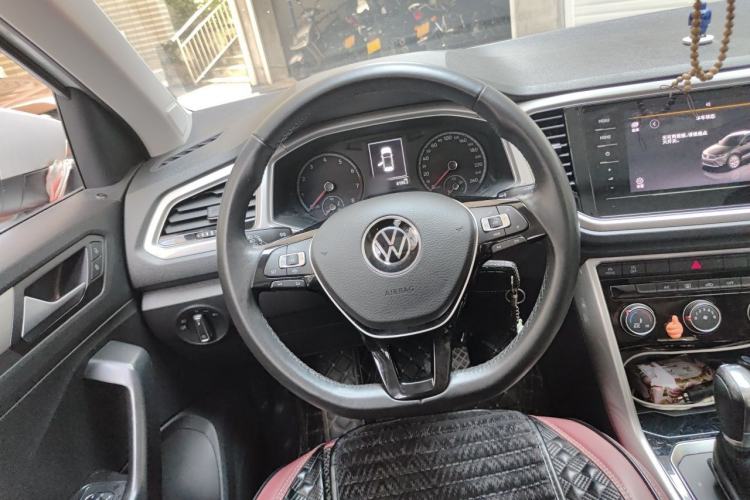 Used Volkswagen T-ROC 2021 280TSI DSG Two-Wheel Drive Elite Connect Edition Steering Wheel