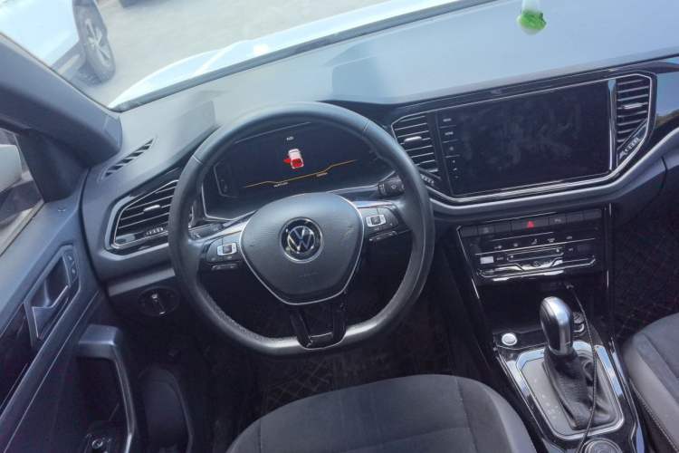Used Volkswagen T-ROC 2021 Revised Version 280TSI DSG All-Wheel Drive Luxury Connected Edition Steering Wheel