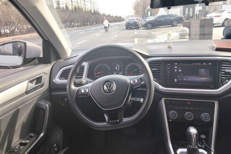 Used Volkswagen T-ROC 2021 280TSI DSG Two-Wheel Drive Elite Connect Edition Steering Wheel