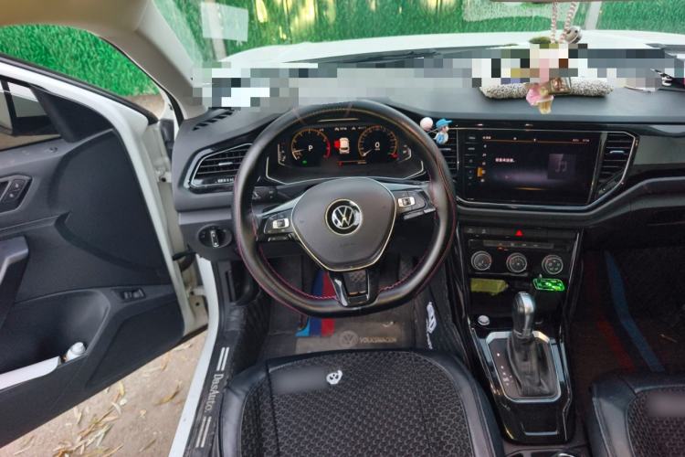 Used Volkswagen T-ROC 2021 280TSI DSG Two-Wheel Drive Comfort Connect Edition Steering Wheel