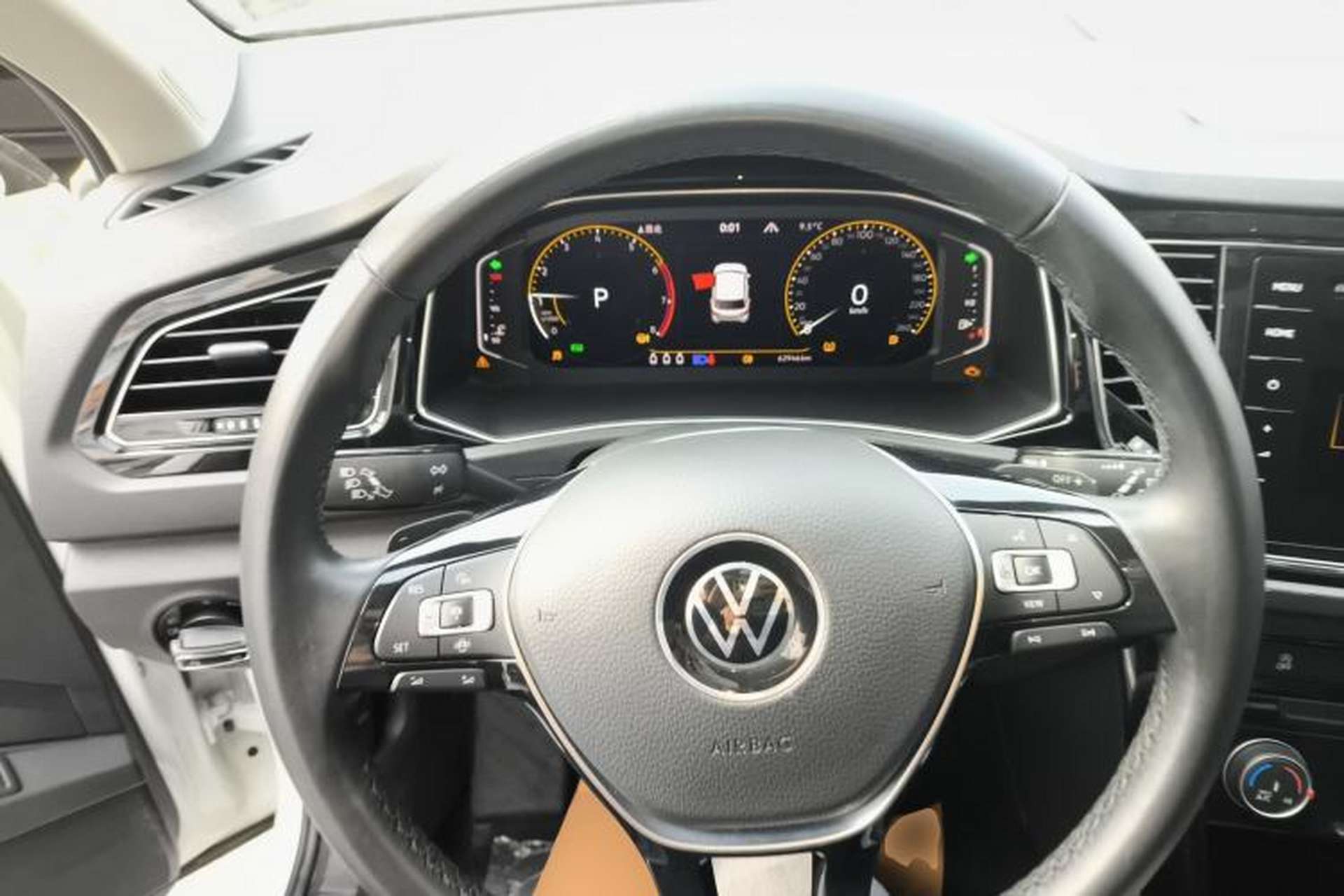 Used Volkswagen T-ROC 2021 280TSI DSG Two-Wheel Drive Comfort Connect Edition Steering Wheel